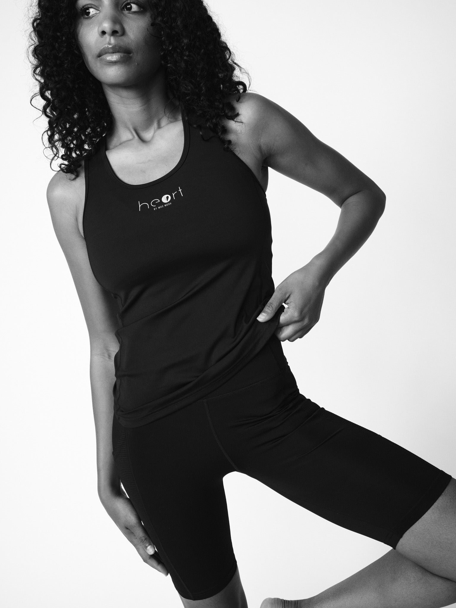 Modelshot / Black / Detail